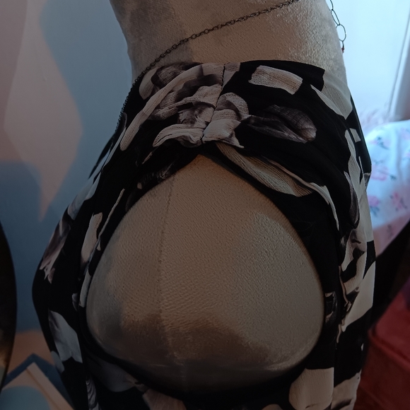 EXPRESS One Shoulder Sleeveless Lined Bow Floral Dress Holiday - Picture 7 of 9